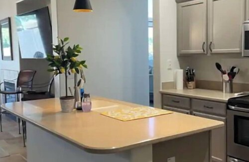 Finley Farms House | Fabulous Heated Spa/Pool Retreat Home