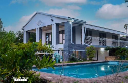 Newcastle Bed & Breakfast | Falcon Lodge