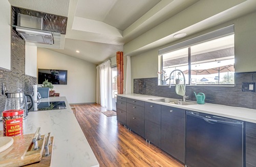 Sun City West House | Families Welcome! Dog-Friendly Glendale Home