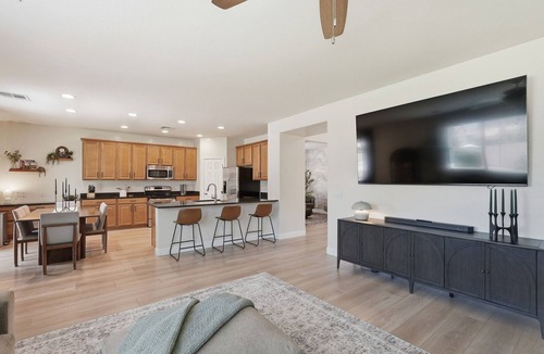 Chandler House | Family-Friendly 4BR Home, 30+ Night Stays - Loft, Big Backyard