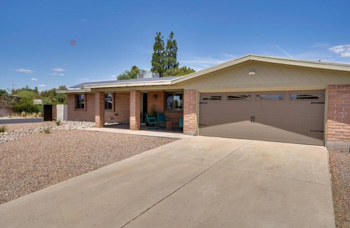 Casas Adobes House | Family-Friendly Tucson Retreat w/Pool & Yard!