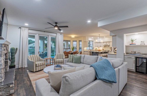 Crystal Shores House | Family Fun Lakefront, Htd Pool, Spa, Putt Green, Kayaks, Covered Patio w/TV, Indoor Games