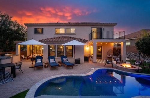 The Villages Of La Canada House | Family FUN Pool Movie Theater PuttPutt