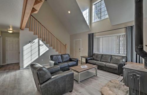 Flagstaff House | Family Home in Flagstaff w/Surrounding Mtn Views!