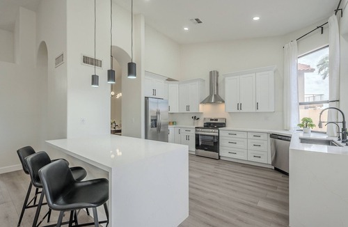 Island at Ocotillo House | Family Oasis! Free Heated Pool+Spa, Golf+Lake View, BBQ, Putting Green