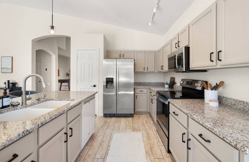 Fountain Hills House | Family Retreat surrounded by mountains, fairways and trails.