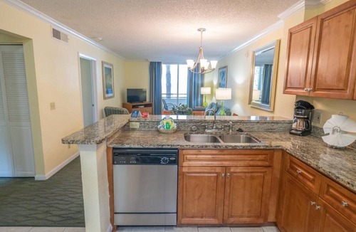 Florida Central Atlantic Coast Apartment | Fantastic one-bedroom Apartment, 4 pools, 2 hot tubs, Free Shuttle to the Parks