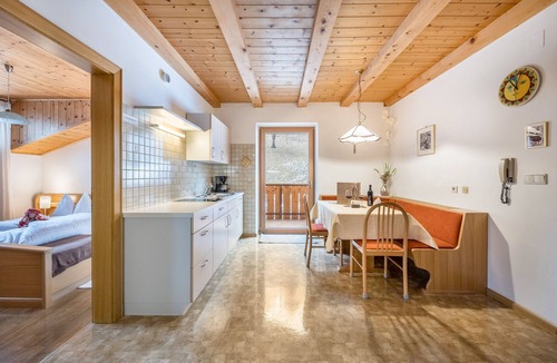 Verano Apartment | Feel-Good Holiday at Eichernhof Apartment Apfelblüte – Delicious Vital Breakfast and Dinner Available on Request