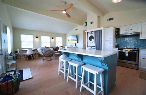San Luis House | Fire Pit | Walk to Beach | Putting Green | Ping Pong | Bocce