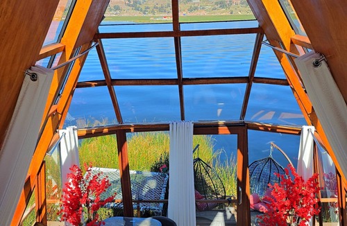 Puno Boat Rental | FLOATING HOTEL IN LAKE TITICACA UROS