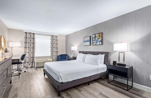 Fountain Hills Hotel | Fountain Park Hotel BW Signature Collection