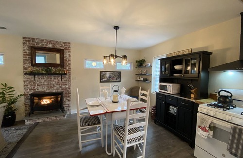 Bridgeton Townshp Cottage | Fox Ridge Cottage! Pets welcome! No cleaning fee!