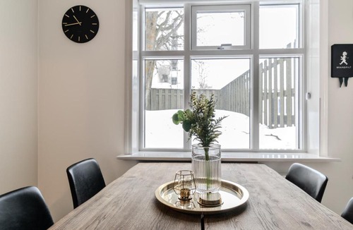 Vesturbær Apartment | Framnesvegur - Two Bedroom Apartment by Heimaleiga