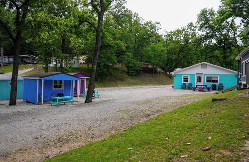 Sunrise Beach Cabin | Franky and Louies Blue Cabin 2