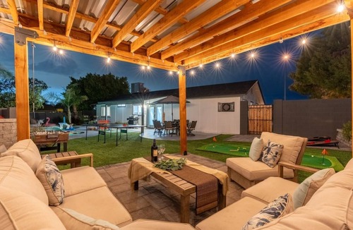 East Mesa House | Free Heated Pool~Hot Tub~King Bed~Swing Set~Games