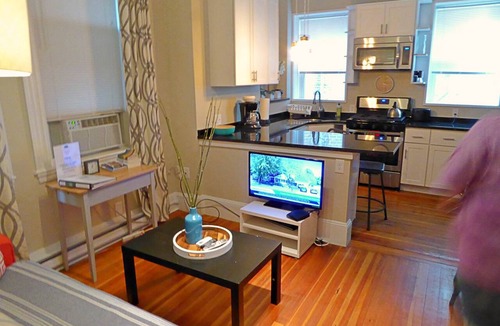 North End House | FREE Parking Chic 2BR North End Apartment. Prime Location.
