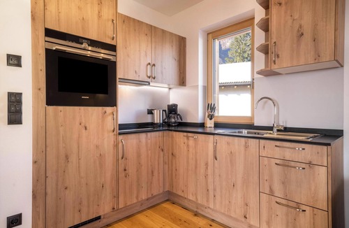 Andriano Apartment | Friendly Apartment "Lärche im Nockerhof" with Mountain View, Wi-Fi & Terrace