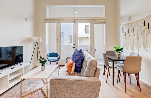 Menlo Park Apartment | Frontdesk | 2 BR Apt in Menlo Park