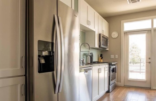 Security Acres Apartment | Frontdesk | Bright 1 BR Apt in Old Town Scottsdale