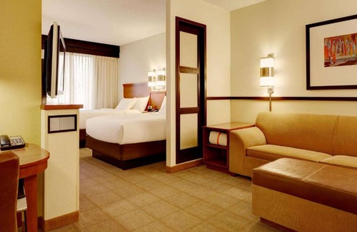 Harbordale Hotel | Ft Lauderdale Cruise Port Nearby | Free Breakfast