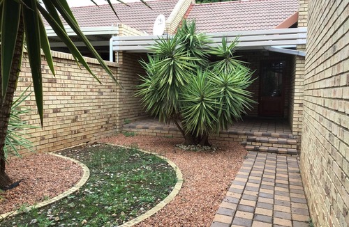Bloemfontein House | Fully Furnished Rentals Bloemfontein