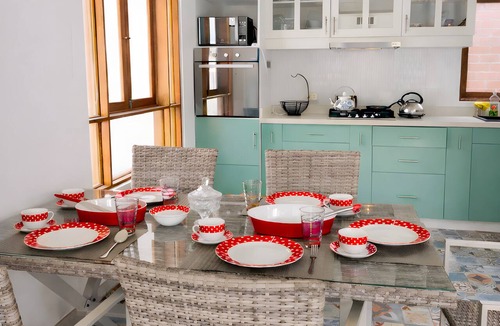 Cieneguilla Cottage | Fully Private 4-Bedroom Country House with Pool and Outdoor Cinema Pet Friendly