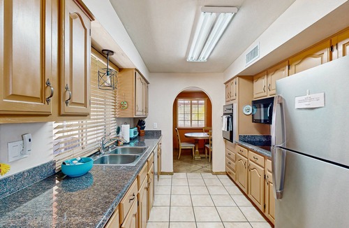 Tucson House | Fun, Dog-Friendly Home w/Game Room, Ping-Pong, Patio, Fast WiFi, & AC