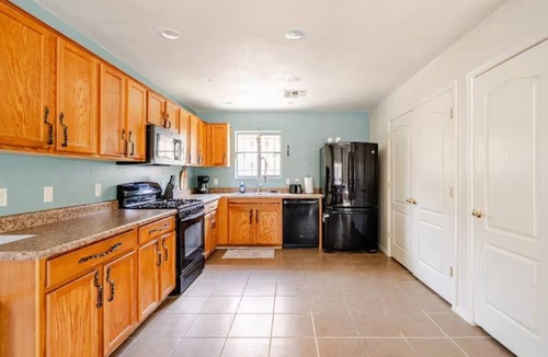 Tucson House | Furnished 3 BDRM/Near U of A/AFB/Hospitals