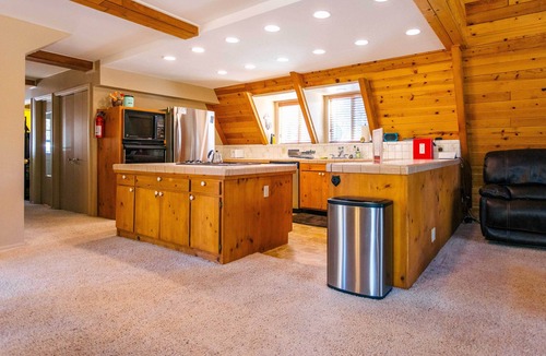 Happy Jack Cottage | Furnished Deck + Fire Pit: Happy Jack Cabin