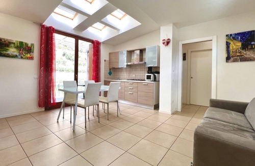 Bolognano-Vignole Apartment | GardaBeBo with lakeview at only few meters from beach of Torbole