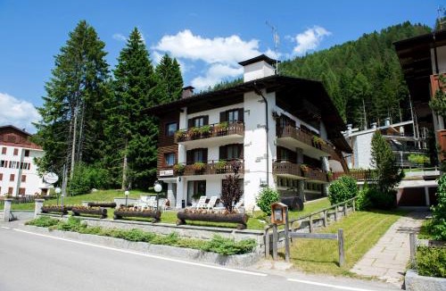 Palu Hotel | Garnì BUCANEVE