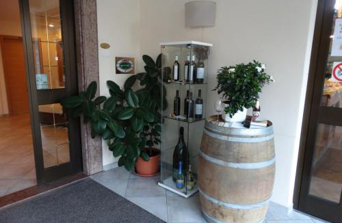 Torbole sul Garda Bed & Breakfast | Garnì Ischia
