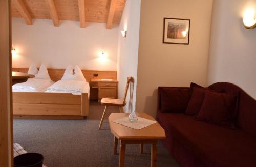 Corvara in Badia Bed & Breakfast | Garni Haus Tyrol