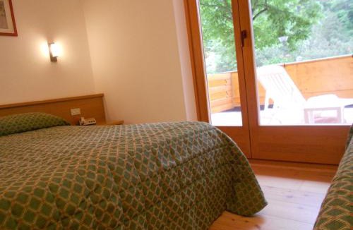 Nembia Hotel | Garni Lago Nembia