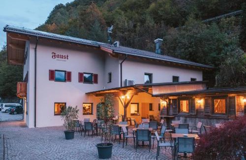 Fie allo Sciliar House | Gasthof Faust