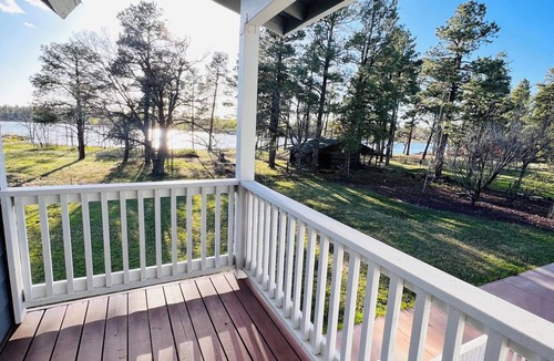 Pinetop-Lakeside House | ❤️ Gated Lake Community Acre w Lake Views, Boats, Game Room, 1 PM Check-in