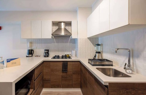 Barranco Apartment | Geko | Comfortable 1BR w/Pool near Barranco