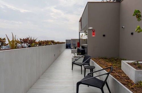 San Isidro Apartment | Geko | Compact Loft w/City Views in San Isidro