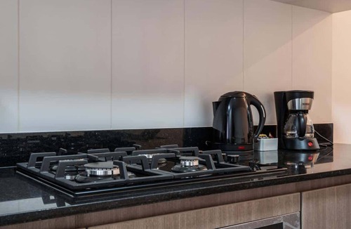 Petit Jean Ocharan Apartment | Geko | Fresh 3BR in front near Parque Kennedy