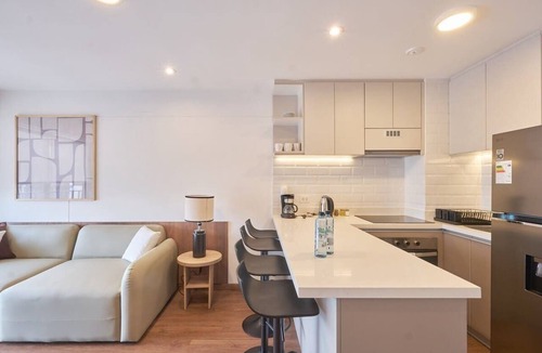 Santa Cruz Apartment | Geko | Luminous 2BR w/balcony near the beach