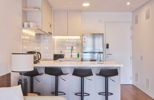 Santa Cruz Apartment | Geko | Luminous 2BR w/balcony near the beach