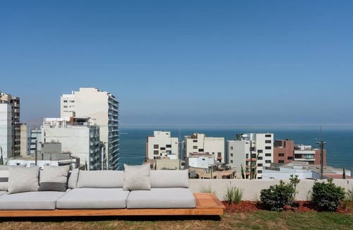 Reducto Apartment | Geko | Minimalist Loft w/Amazing Views in Larcomar
