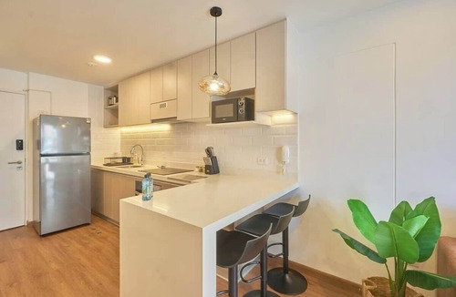 Santa Cruz Apartment | Geko | Modern 2BR w/Balcony & Pool in Miraflores