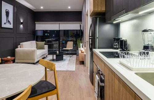 Reducto Apartment | Geko | Stylish 2BR Steps from the Malecón