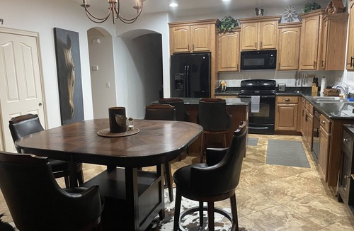 Entrada Del Oro House | Gold Canyon, Hot Tub, view of Superstition Mountains golfing, hiking, biking.