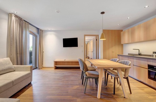 Trodena Apartment | Goldener Adler Apartment Classic 2 with Balcony, Sauna & Breakfast Included - new 2026