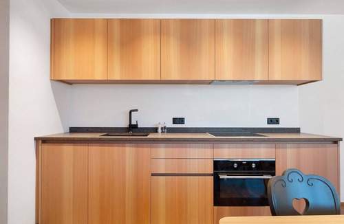 Trodena Apartment | Goldener Adler Apartment Classic 7 with Balcony, Sauna and Breakfast Included - new 2026