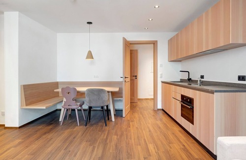 Trodena Apartment | Goldener Adler Apartment Comfort 8 with Balcony, Sauna and Breakfast Included - new 2026
