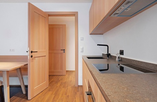Trodena Apartment | Goldener Adler Apartment Comfort 8 with Balcony, Sauna and Breakfast Included - new 2026