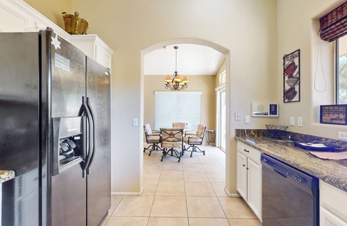 Westbrook Village House | Golf, Hike & Unwind: Peoria Retreat w/Patio!
